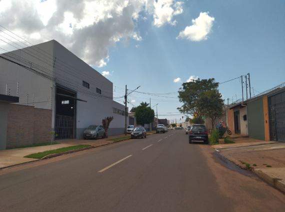 Sobrado à venda no Guanandi II, Campo Grande