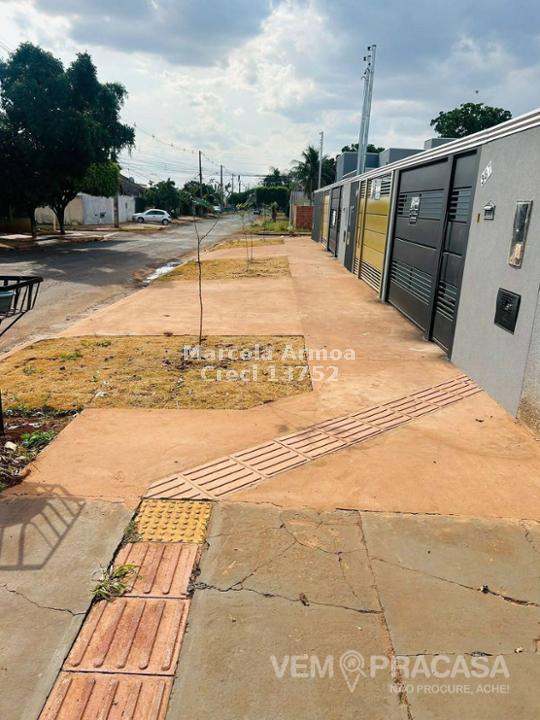 Casa Térrea à venda no Conjunto Residencial Recanto dos Rouxinóis, Campo Grande – foto 1