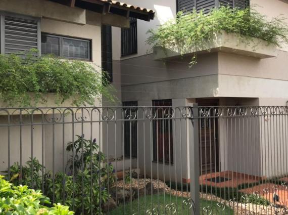Sobrado à venda no Santa Fé, Campo Grande