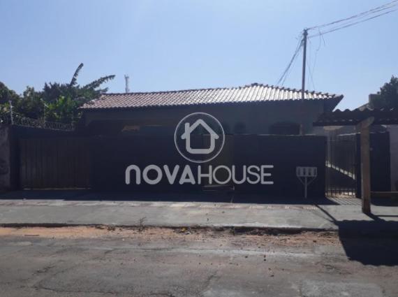 Casa Térrea à venda na Vila Marcos Roberto, Campo Grande