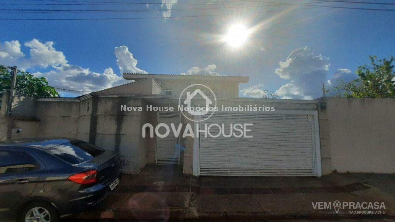 Sobrado à venda no Carandá Bosque, Campo Grande – foto 1