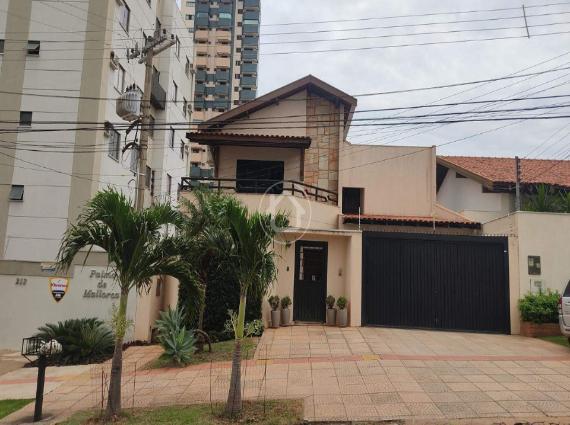 Sobrado à venda no Santa Fé, Campo Grande