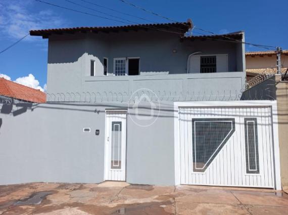 Sobrado à venda na Vila Ipiranga, Campo Grande