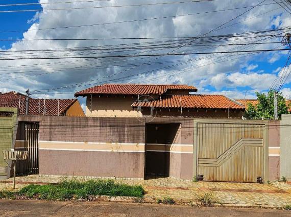 Casa Térrea à venda na Vila Palmira, Campo Grande