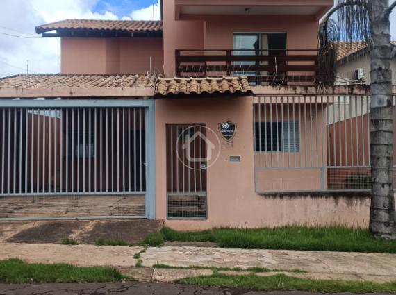 Sobrado à venda no Jardim Paradiso, Campo Grande