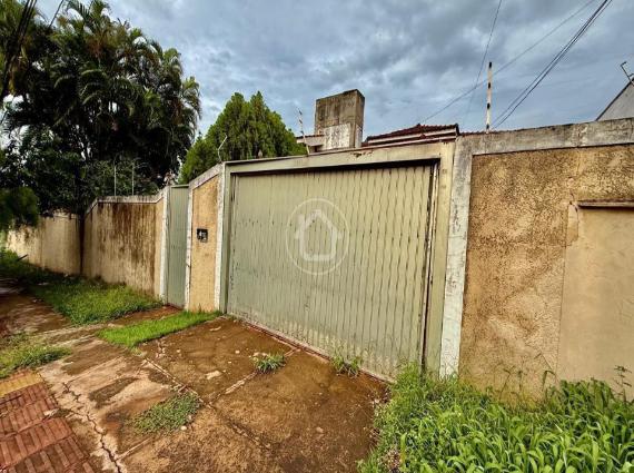 Sobrado à venda no Jardim São Bento, Campo Grande