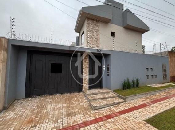 Sobrado à venda no Jardim Auxiliadora, Campo Grande