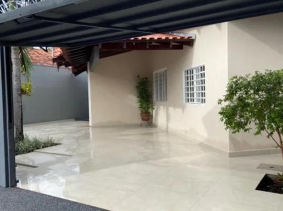 Sobrado à venda no Carandá Bosque, Campo Grande