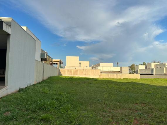 Terreno à venda no Residencial Damha IV, Campo Grande