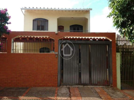 Sobrado à venda na Vila Alba, Campo Grande