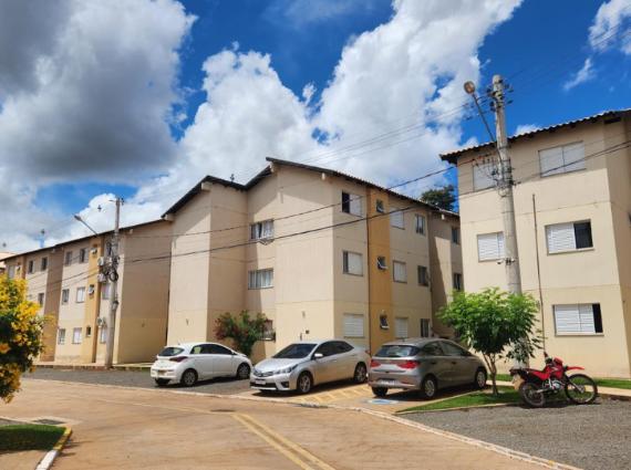 Apartamento para alugar no Parque Residencial Rita Vieira, Campo Grande